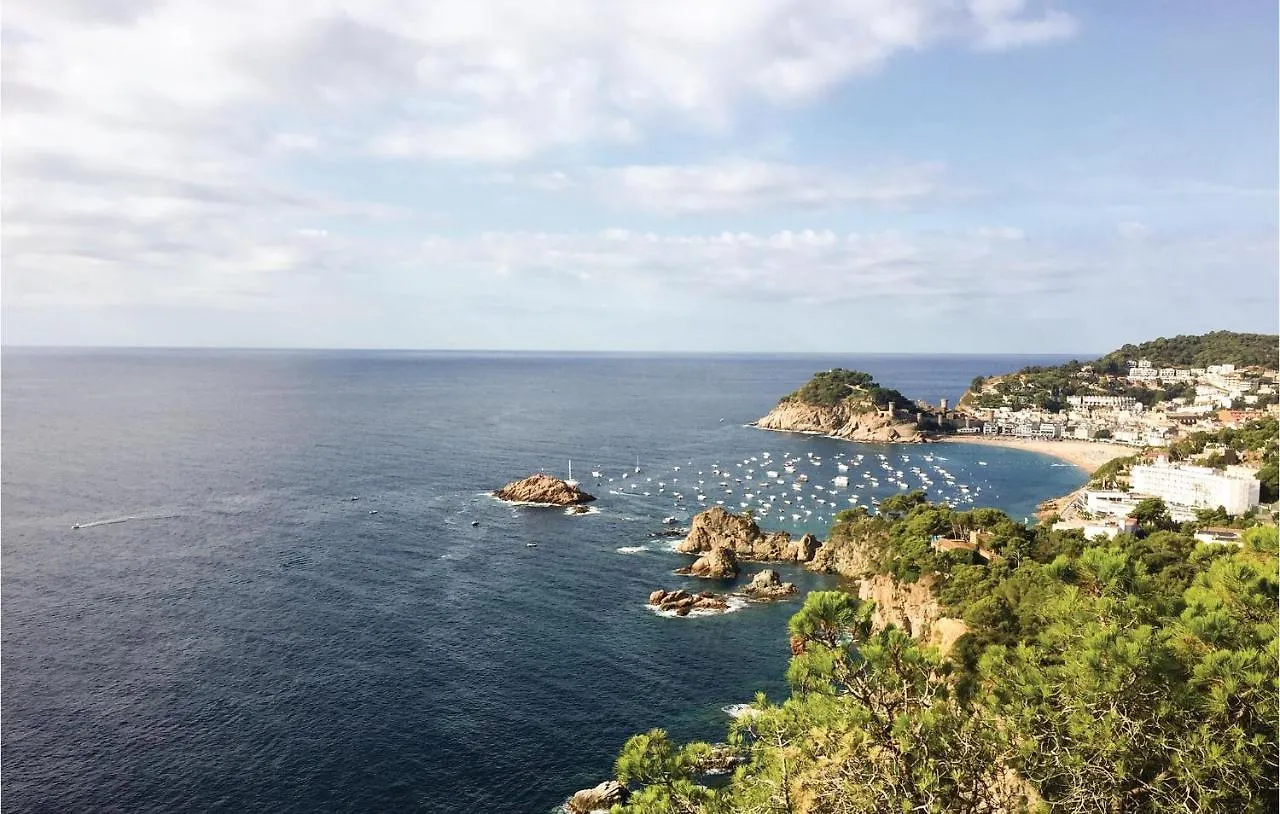 Beautiful Home In Tossa De Mar With Kitchen 0*,  Espagne