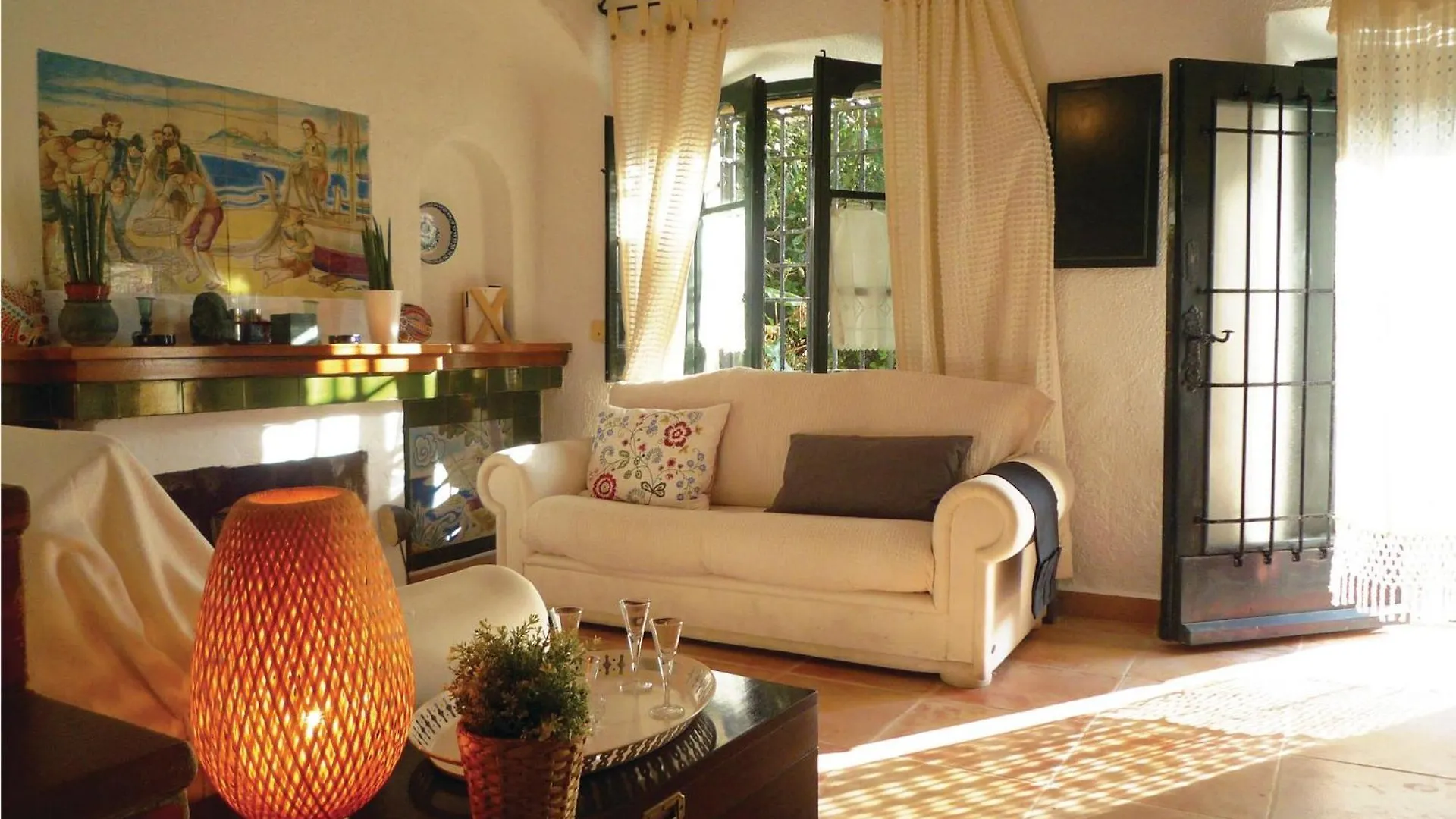 Beautiful Home In Tossa De Mar With Kitchen Hébergement de vacances